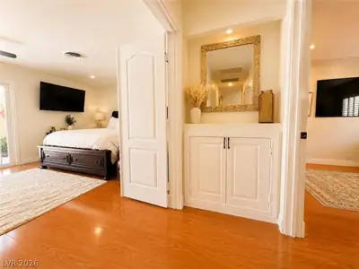 3010 East Viking Road Bedroom