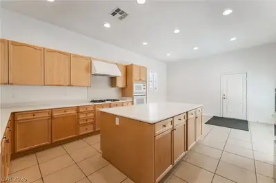 7390 Salvadora Place, Las Vegas, NV 89113 Kitchen