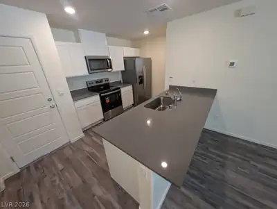 7377 Joanna Brook Street Kitchen