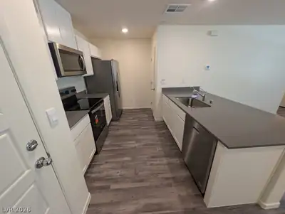 7377 Joanna Brook Street Kitchen
