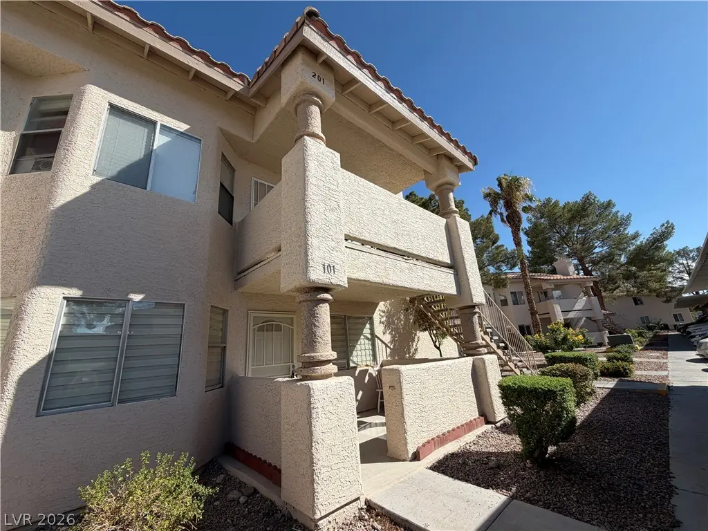 920 Rockview Drive 101