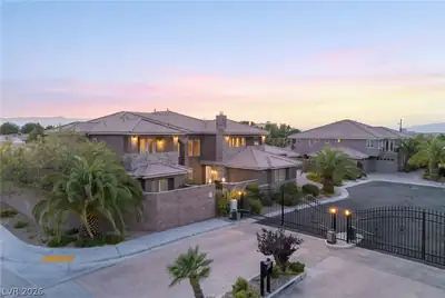 206 East Levi Avenue Las Vegas, NV 89183