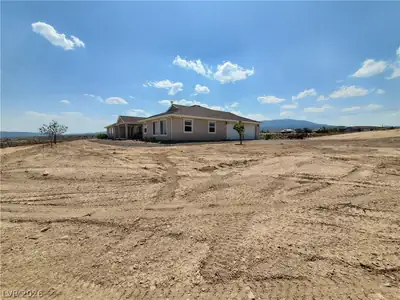 5272 Truman Lane, Caliente, NV 89008 Yard