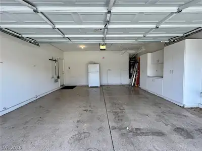 9730 Dieterich Avenue, Las Vegas, NV 89148 Garage