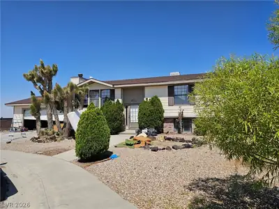 1610 Shadscale Court, Tonopah, NV 89049 Front of Structure