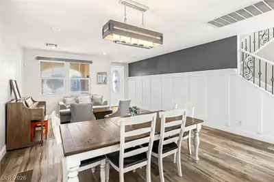 11175 Ash Mountain Street Dining Area