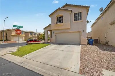5924 Moondance Court, Henderson, NV 89011 Front of Structure