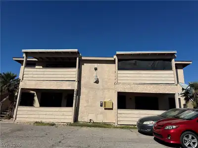 6990 Dunsbach Way Las Vegas, NV 89156