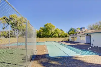 4734 Roberta Street 2 Pool