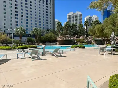 322 Karen Avenue 805 Pool