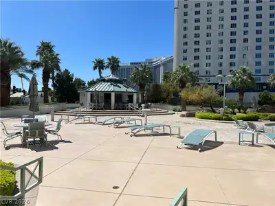 322 Karen Avenue 805 Patio