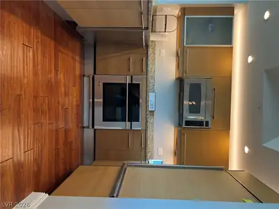 322 Karen Avenue 805 Kitchen