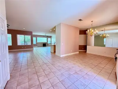 386 Apple River Court Living Room