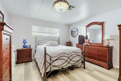 5107 Royal Avenue 235 Bedroom