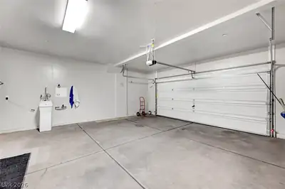 1201 Mission View Court, Henderson, NV 89002 Garage
