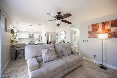 822 Grape Vine Avenue, Henderson, NV 89002 Living Room
