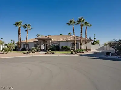 8595 Bella Vacio Court, Las Vegas, NV 89149 Front of Structure