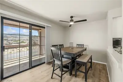 1964 Las Palmas Lane 244 Dining Area