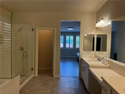 967 Whitworth Avenue Primary Bathroom