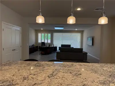 967 Whitworth Avenue Living Room