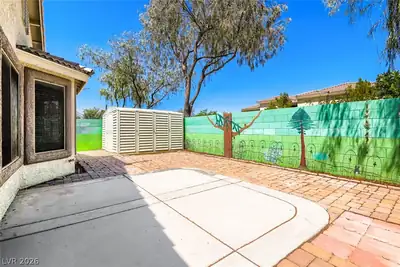 11022 Zampino Street Patio