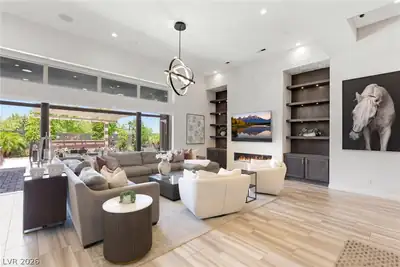 6268 Petroglyph Avenue, Las Vegas