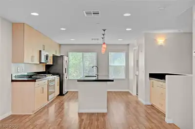 9050 West Tropicana Avenue 1066, Las Vegas, NV 89147 Kitchen
