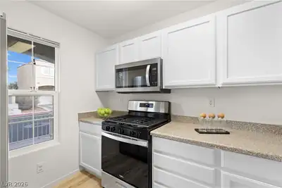 10387 Beautiful Fruit Street, Las Vegas