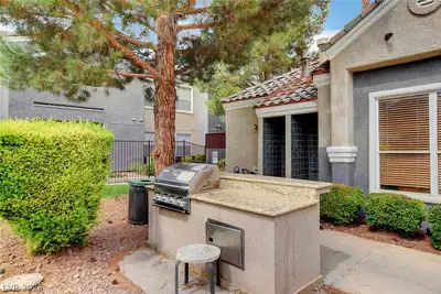 5055 West Hacienda Avenue 2004, Las Vegas, NV 89118 Patio