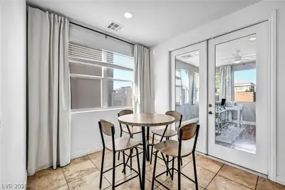 1164 Evergreen Cove Street Dining Area