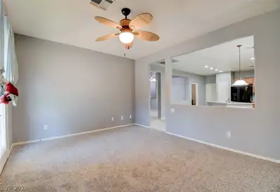 5423 Basset Hound Avenue Primary Bedroom