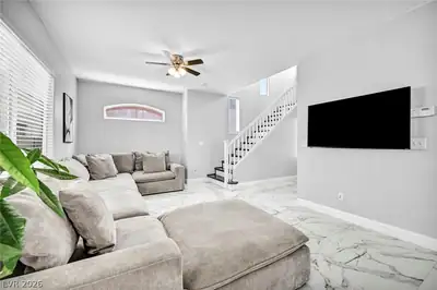 723 Emerald Idol Place, Henderson, NV 89011 Living Room