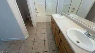 Address Not Disclosed Primary Bathroom