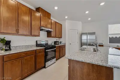 10034 Sir Atlas Court, Las Vegas, NV 89148 Kitchen