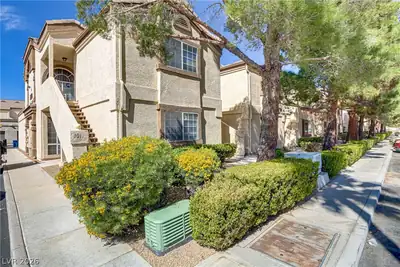 3660 Renovah Street 204, Las Vegas