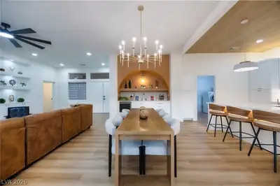 2641 Youngdale Drive Dining Area