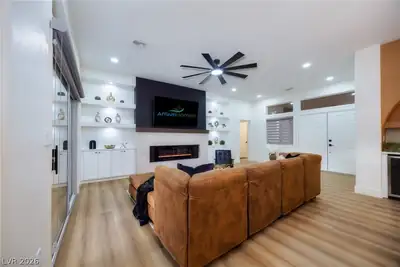 2641 Youngdale Drive Living Room