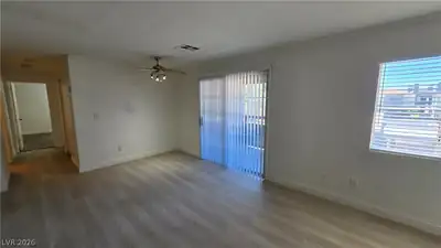 8600 CHARLESTON Boulevard 2124 Living Room