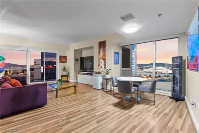 2700 Las Vegas Boulevard 1408 Living Room