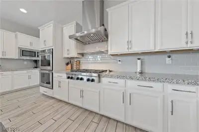 367 Pollino Peaks Street, Las Vegas, NV 89138 Kitchen