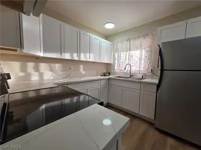4219 Fulton Place, Las Vegas, NV 89107 Kitchen