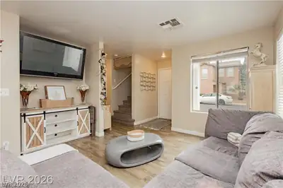 2054 Seattle Shore Street Living Room