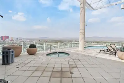 200 Hoover Avenue 1201 Patio