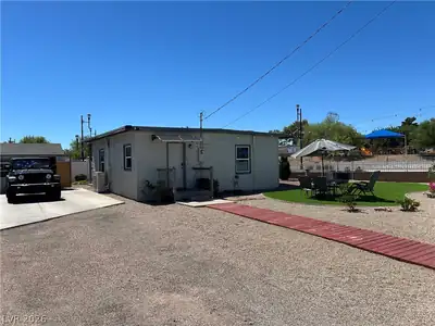 116 West Basic Road Yard