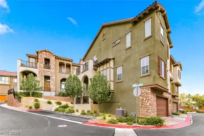 37 Via Verso Lago, Henderson, NV 89011 Front of Structure