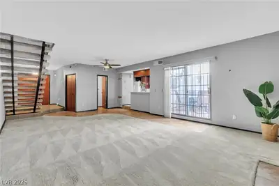 4914 Mozart Drive, Las Vegas, NV 89146 Living Room