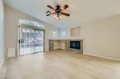 8136 Shady Glen Avenue, Las Vegas, NV 89131 Living Room