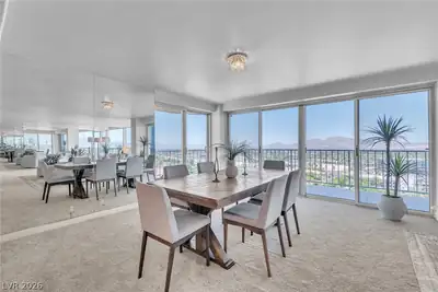 3111 Bel Air Drive 18B Dining Area