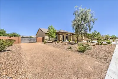 171 MONDALE Court, Pahrump, NV 89048 