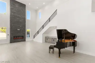 3423 Spanish Winds Court Living Room